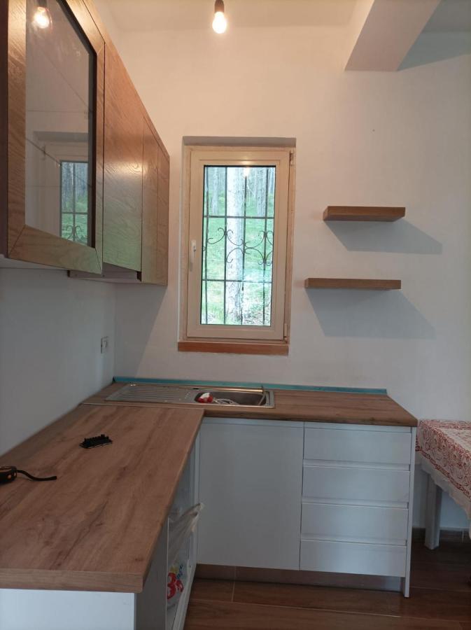 Bujtinat Skenderi Gjinar 2 Villa Exterior foto