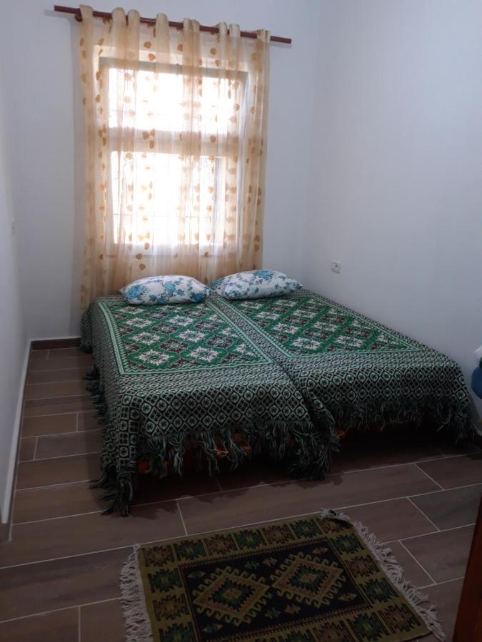 Bujtinat Skenderi Gjinar 2 Villa Exterior foto