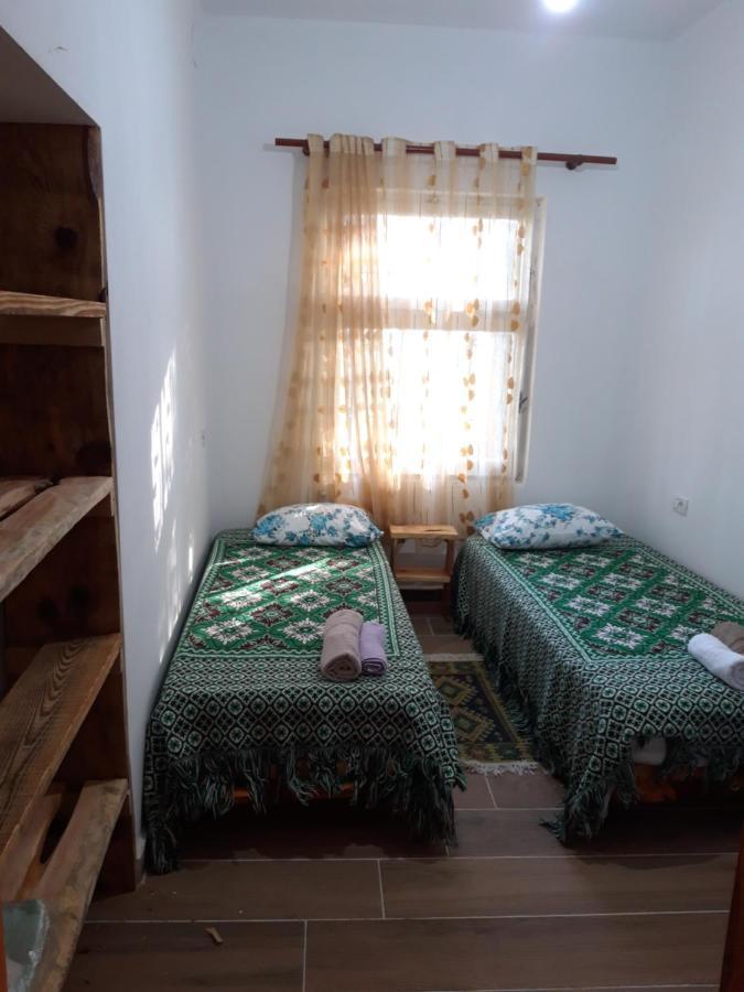 Bujtinat Skenderi Gjinar 2 Villa Exterior foto