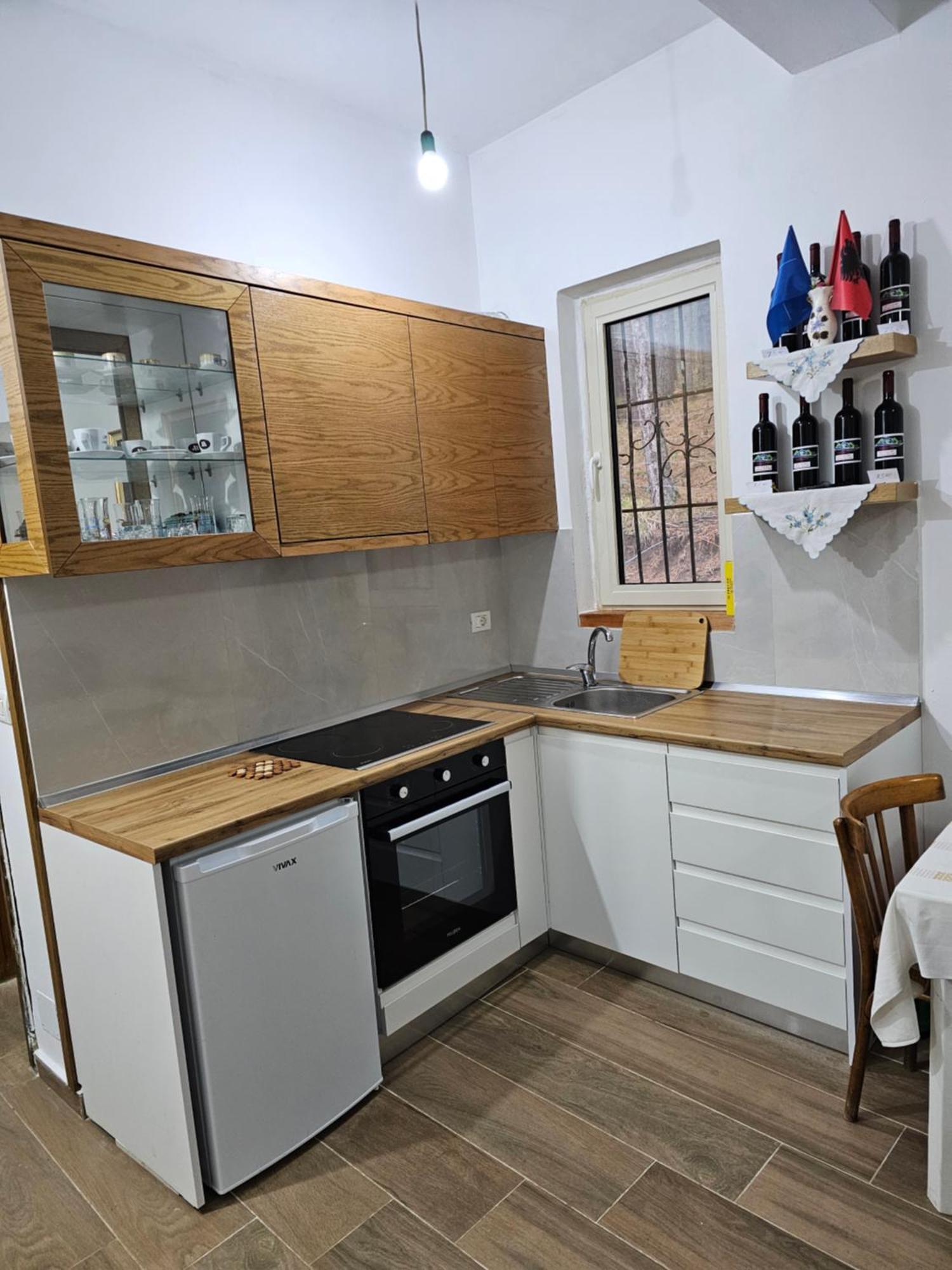 Bujtinat Skenderi Gjinar 2 Villa Exterior foto