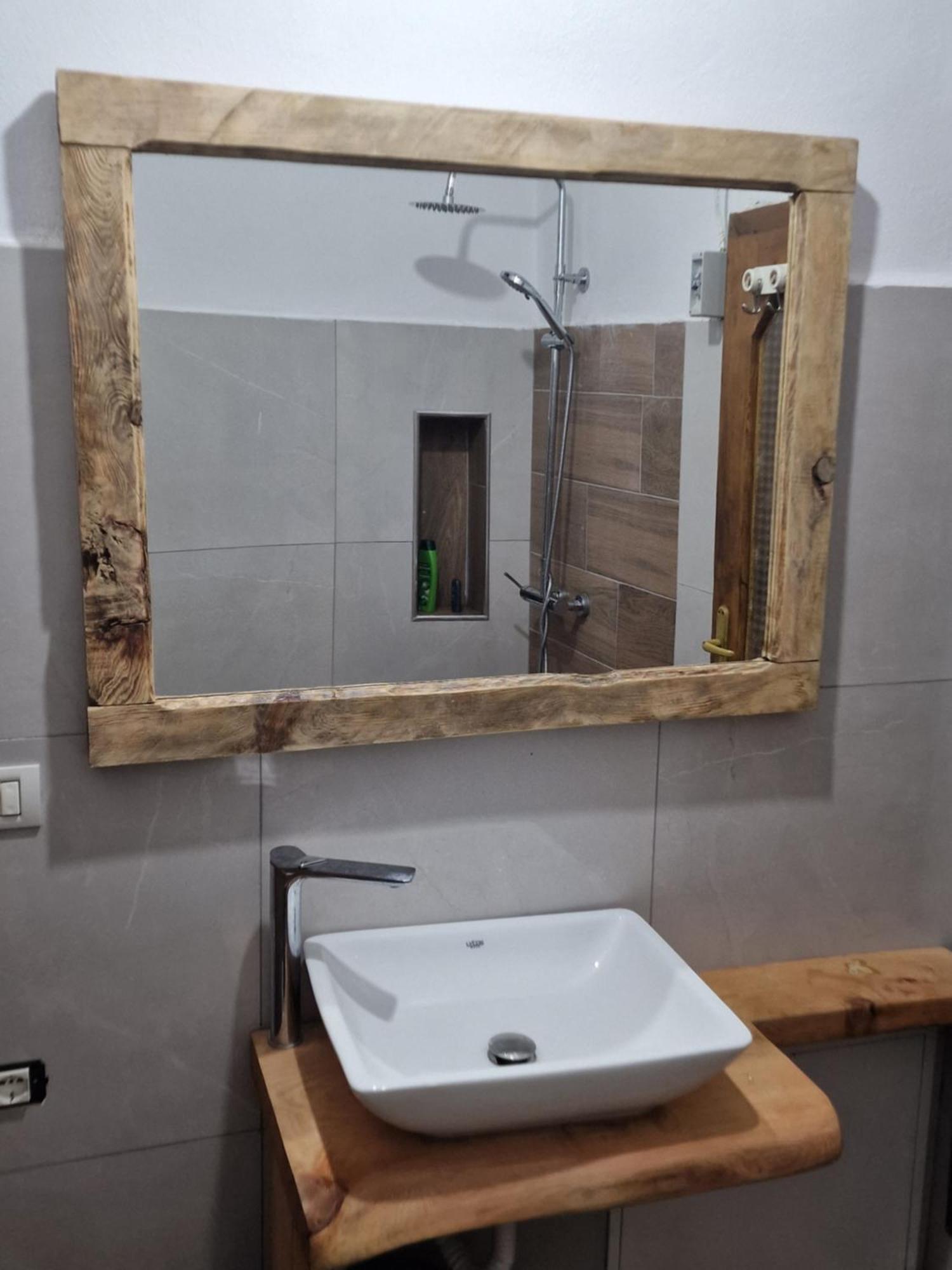 Bujtinat Skenderi Gjinar 2 Villa Exterior foto